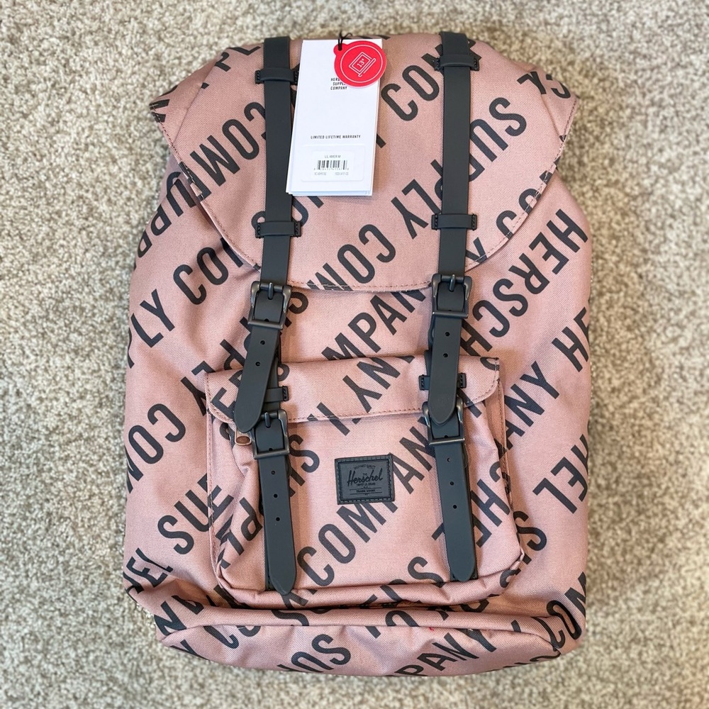 NWT - Herschel Retreat Logo Print Backpack ๐ - Picture 5 of 5